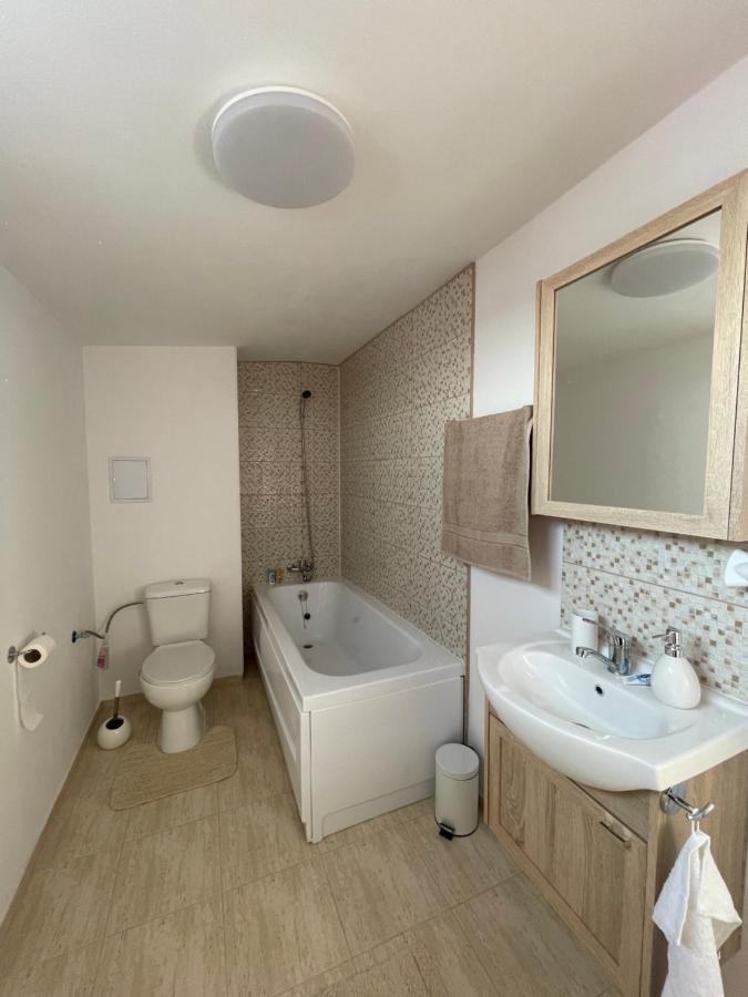Jokai Apartments Nr9, Code Entry Sfântu-Gheorghe Buitenkant foto
