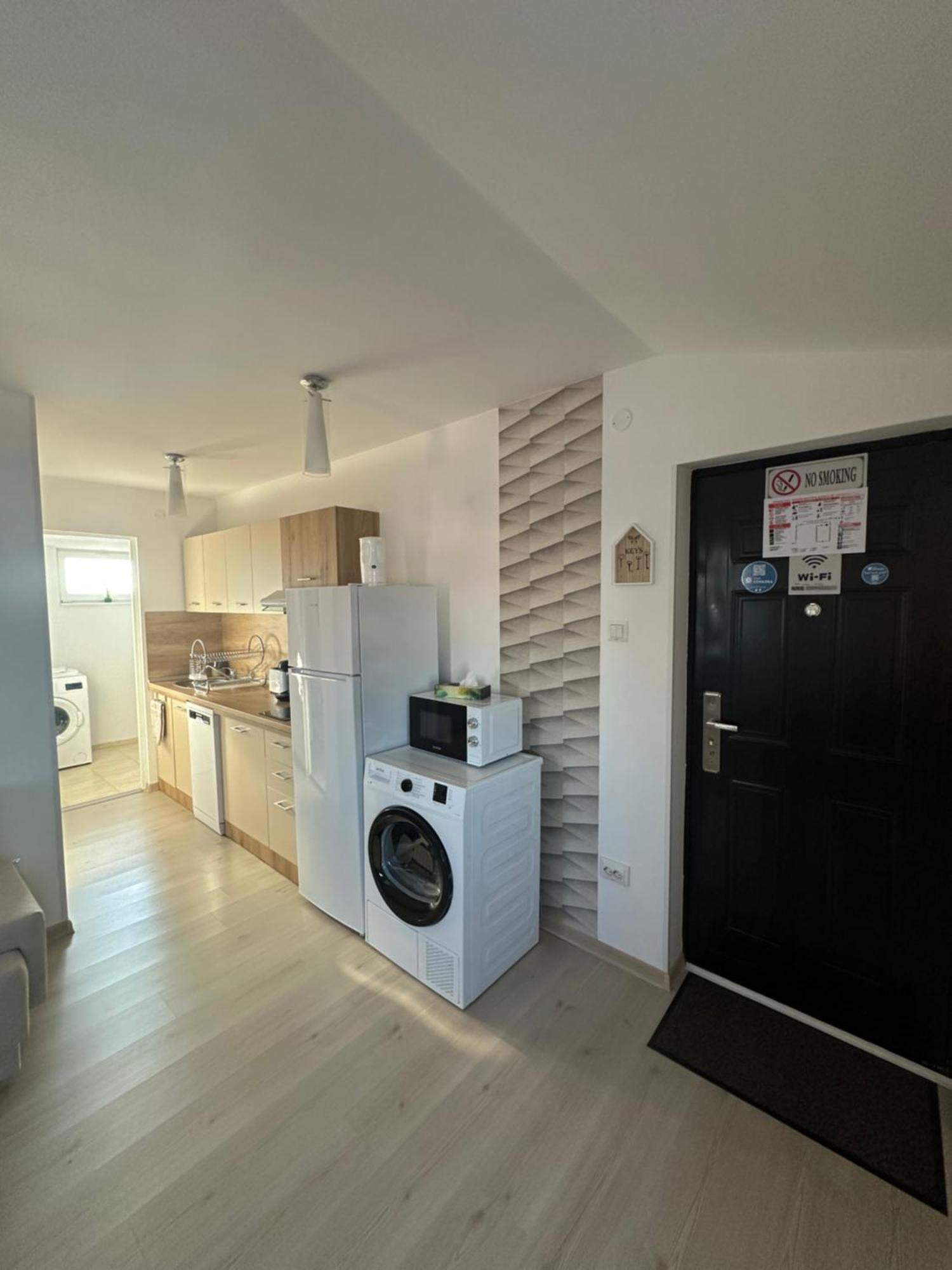 Jokai Apartments Nr9, Code Entry Sfântu-Gheorghe Buitenkant foto
